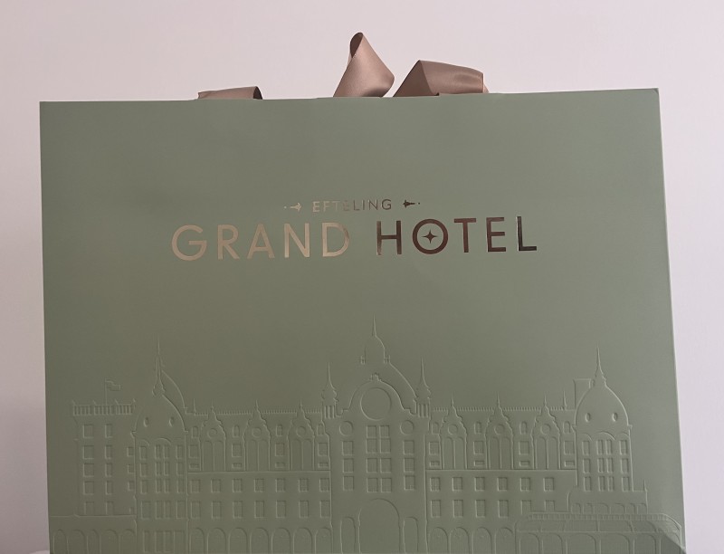 Grand Hotel giftbag large